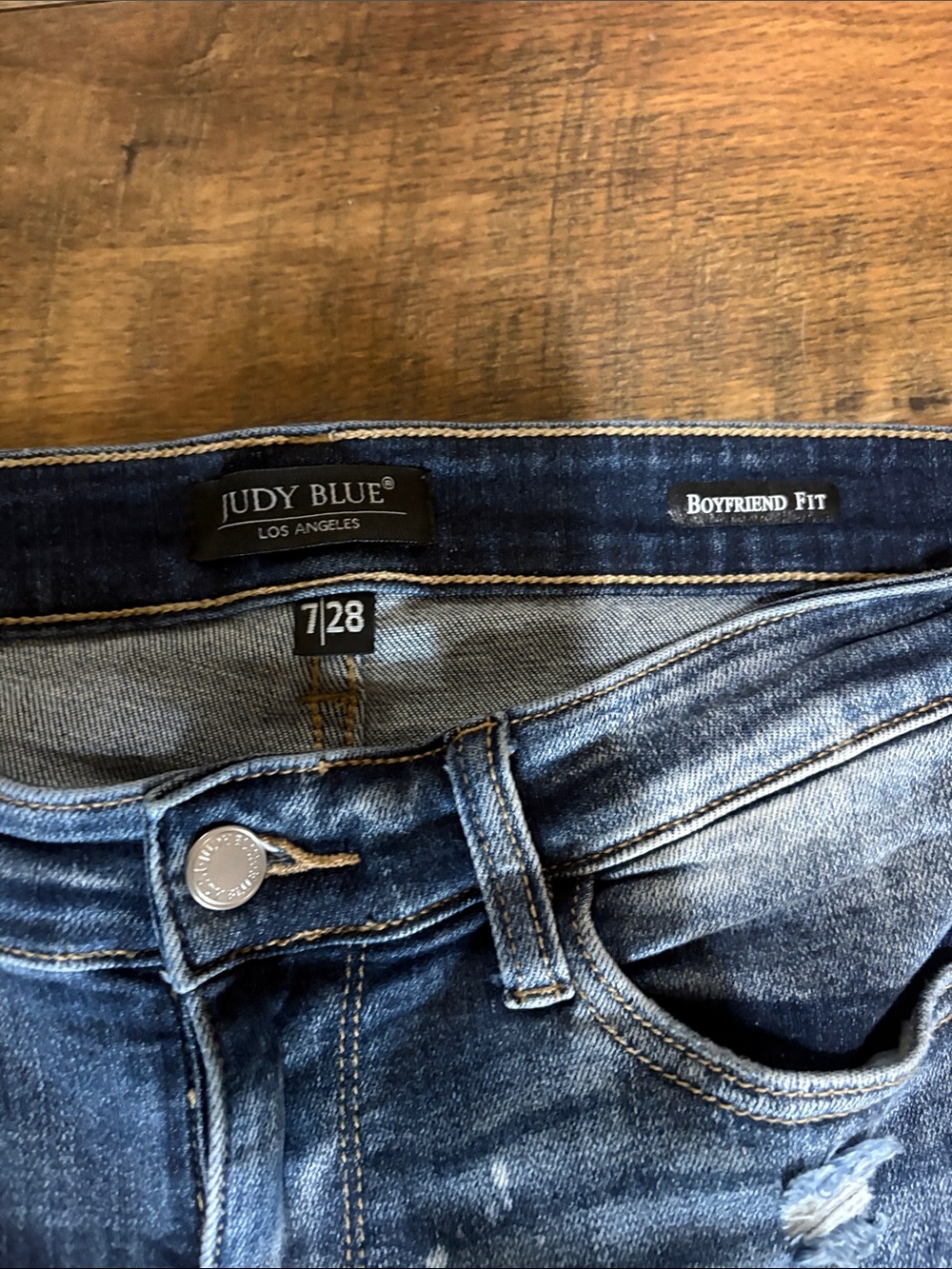 JUDY BLUE Boyfriend Fit jeans destroyed bleach spotted mid rise stretch‎ denim - Picture 2 of 2